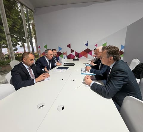 Baş prokuror xarici həmkarları ilə görüşlər keçirib