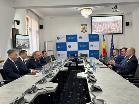 Kamran Əliyev Rumıniyada işgüzar səfərdədir