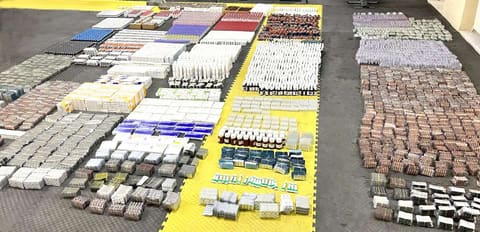 Azərbaycana “kartof” yükü gətirən nəqliyyat vasitəsində külli miqdarda dərman preparatı aşkar edilib