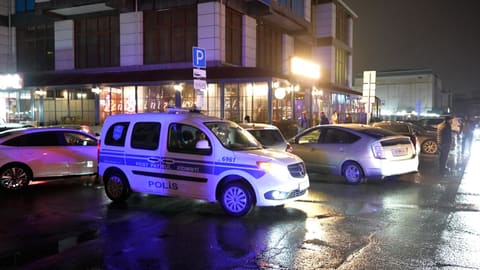 Polis müğənni Aqşin Fatehin restoranında reyd keçirib