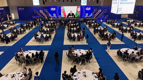 Müsabiqədən kadr hərəkatına: “Yüksəliş” Azərbaycanda yeni nəsil idarəçiləri necə formalaşdırır?