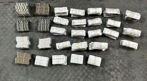Azərbaycana “kartof” yükü gətirən nəqliyyat vasitəsində külli miqdarda dərman preparatı aşkar edilib