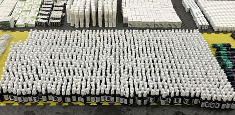 Azərbaycana “kartof” yükü gətirən nəqliyyat vasitəsində külli miqdarda dərman preparatı aşkar edilib