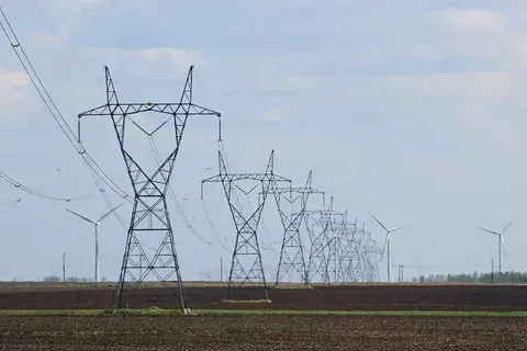 Azərbaycanda elektrik enerjisi və təbii qaz tarifləri sabitləşib