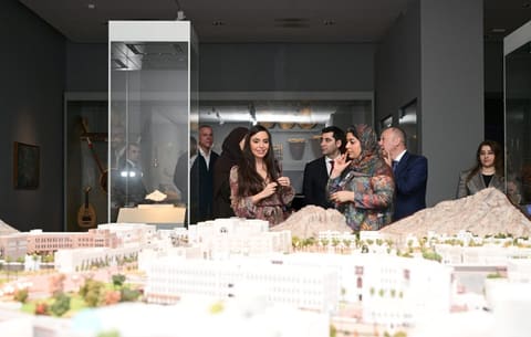 Leyla Əliyeva Maskatda Oman Milli Muzeyində və Mutrah bazarında olub