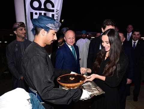 Leyla Əliyeva Maskat şəhərində Omanın Turizmin İnkişafı Şirkəti tərəfindən həyata keçirilən layihələrlə tanış olub