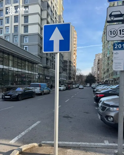 İki küçənin kəsişməsində yol hərəkəti yenidən təşkil olunub - FOTOLAR