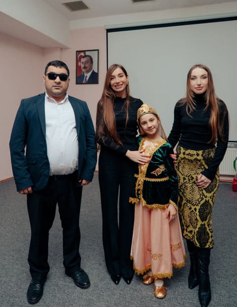 Arzu Əliyeva və Alena Əliyeva Həssas əhali qruplarından olan şəxslər üçün Sığınacaq və Sosial Reabilitasiya Müəssisəsini ziyarət ediblər
