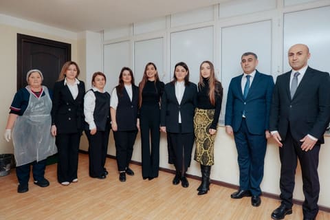 Arzu Əliyeva və Alena Əliyeva Həssas əhali qruplarından olan şəxslər üçün Sığınacaq və Sosial Reabilitasiya Müəssisəsini ziyarət ediblər