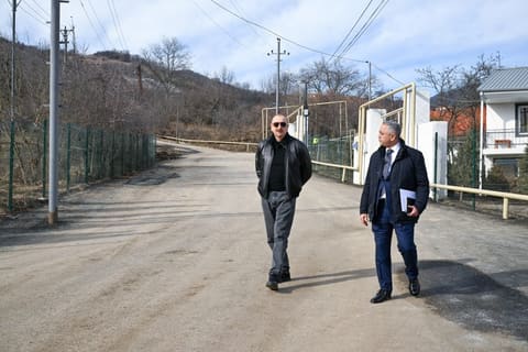 İlham Əliyev Ağdərə rayonunun Çapar kəndində görülmüş işlərlə tanış olub- YENİLƏNİB