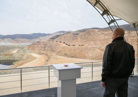 İlham Əliyev Ağdərənin Canyataq kəndində “Dəmirli” Filiz Emalı Kompleksinin fəaliyyəti ilə tanış olub - YENİLƏNİB