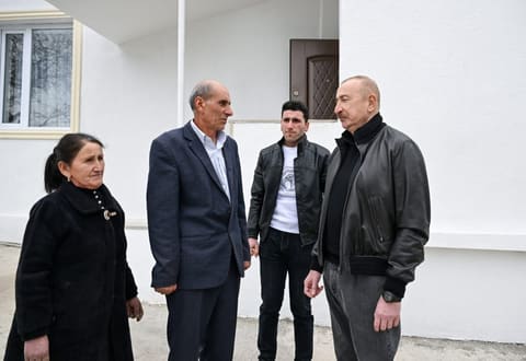  İlham Əliyev Ağdərə rayonunun Çıldıran kəndində görülmüş işlərlə tanış olub  - YENİLƏNİB