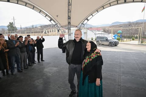 Prezident Ağdərənin Aşağı Oratağ, Çıldıran, Heyvalı və Çapar kəndlərinin sakinləri ilə görüşüb - YENİLƏNİB