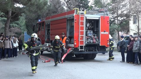 FHN orta məktəbdə təlim keçirib