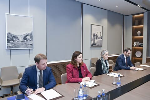 Ceyhun Bayramov Maqdalena Qronon ilə görüşüb