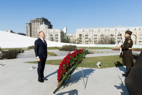 Daxili işlər naziri Vilayət Eyvazov belaruslu həmkarı ilə görüşüb
