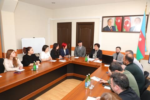 Teleradio Akademiyasında “Mediada Azərbaycan dili” mövzusunda təlimlərin növbəti mərhələsi təşkil olunub