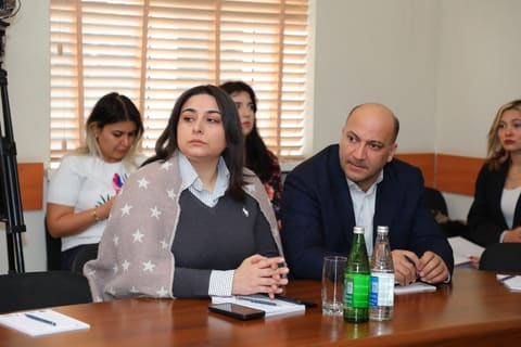 Teleradio Akademiyasında “Mediada Azərbaycan dili” mövzusunda təlimlərin növbəti mərhələsi təşkil olunub