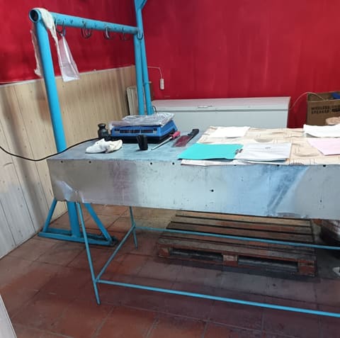 Siyəzəndə ət satışı mağazasında normativ tələblər pozulub
