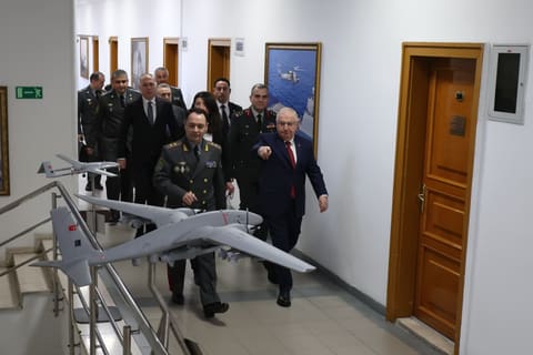 Türkiyə və Özbəkistan arasında müdafiə sahəsində iki saziş imzalanıb