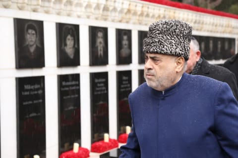 Azərbaycandakı dini konfessiyaların rəhbərləri 20 Yanvar faciəsinin qurbanlarının xatirəsini yad ediblər