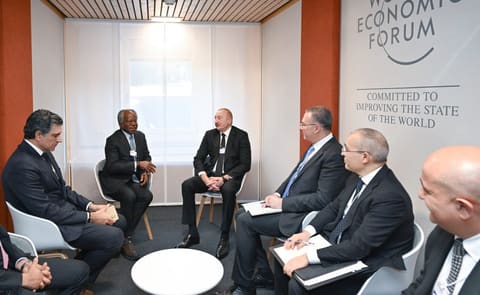 Prezident İlham Əliyev Davosda “BlackRock”un baş icraçı direktoru və “Global Infrastructure Partners” şirkətinin təsisçisi, sədri və baş icraçı direktoru ilə görüşüb