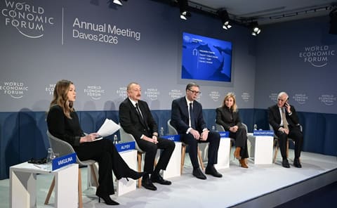 Prezident İlham Əliyev Davosda “Avrasiyanın iqtisadi özünəməxsusluğunun müəyyənləşdirilməsi” mövzusunda panel iclasında iştirak edib - YENİLƏNİB