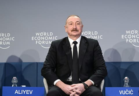 Prezident İlham Əliyev Davosda “Avrasiyanın iqtisadi özünəməxsusluğunun müəyyənləşdirilməsi” mövzusunda panel iclasında iştirak edib - YENİLƏNİB