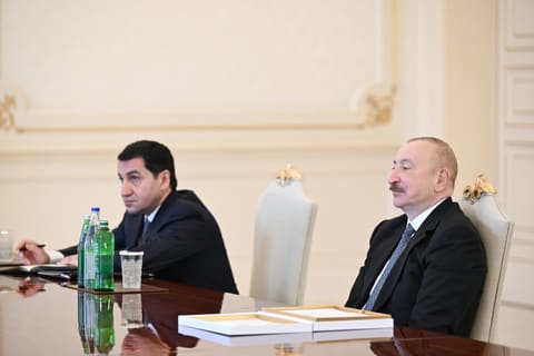 İlham Əliyev “Zayed İnsan Qardaşlığı Mükafatı” ilə bağlı nümayəndə heyətini qəbul edib