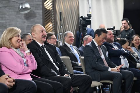 İlham Əliyev Davosda “Azərbaycan rəhbərliyi ilə səhər yeməyi” adlı tədbirdə iştirak edib