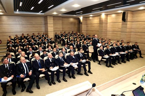 Bakı Şəhər Prokurorluğunda 2025-ci ildə görülmüş işlərin yekunu ilə bağlı əməliyyat müşavirəsi keçirib