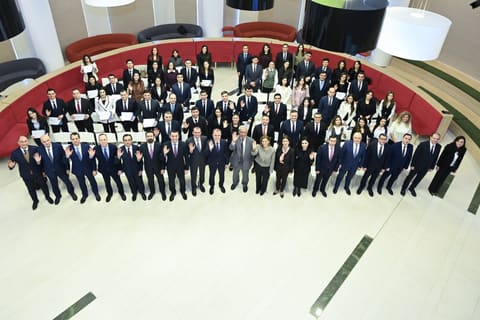 Gənc diplomatlar üçün Qabaqcıl Xarici Siyasət Proqramı çərçivəsində məzun günü baş tutub