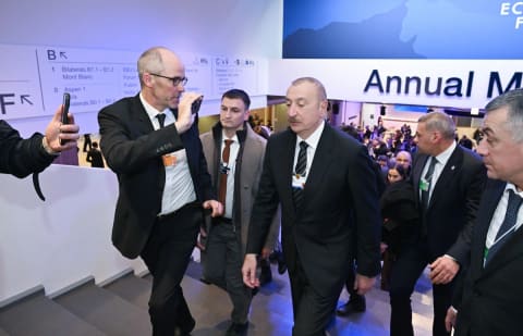 İlham Əliyev Ümumdünya İqtisadi Forumu çərçivəsində panel iclasda iştirak edib