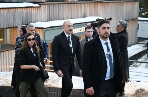 İlham Əliyev Ümumdünya İqtisadi Forumu çərçivəsində panel iclasda iştirak edib