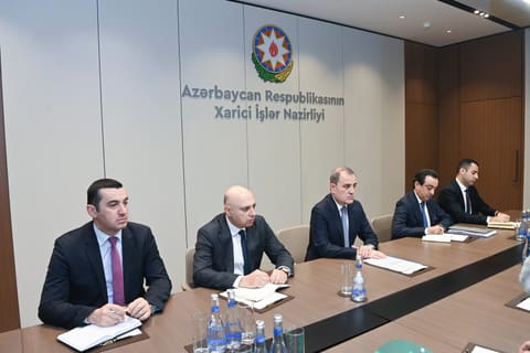Ceyhun Bayramov İran XİN rəhbərinin müavini ilə regional məsələləri müzakirə edib