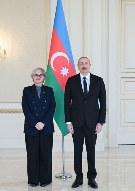 İlham Əliyev Avstraliyanın Azərbaycandakı yeni səfirinin etimadnaməsini qəbul edib - YENİLƏNİB