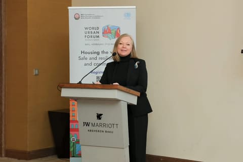 WUF13-lə bağlı media nümayəndələri üçün məlumatlandırma sessiyası keçirilib