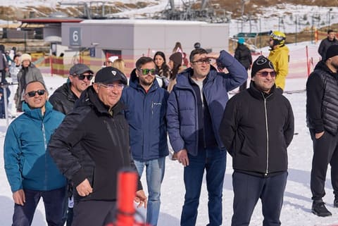 Uşaqlar arasında xizək yarışı üzrə Heydər Əliyev Kuboku keçirilib