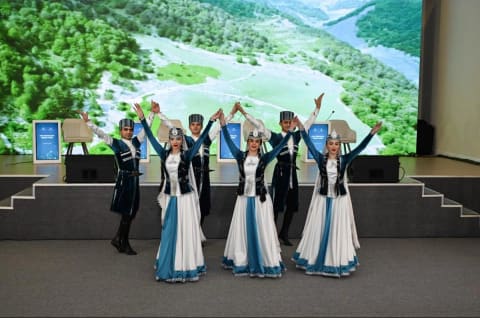 "Gənc həmkarlarla inkişafa doğru" tədbiri keçirilib