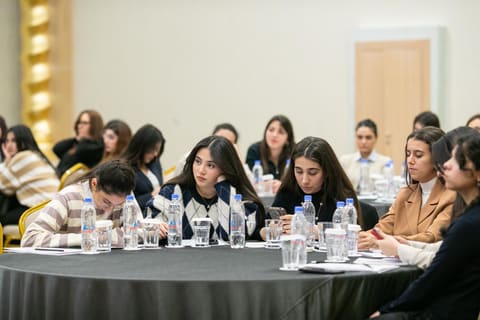 BSU Azərbaycan Gəncləri günü ilə bağlı tələbələr üçün komanda toplantısı keçirib