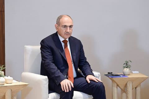 Əbu-Dabidə İlham Əliyev və Paşinyan arasında görüş keçirilib - YENİLƏNİB