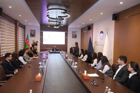 BSU-da  “İnklüziv bankçılıq” mövzusunda peşəkar inkişaf təliminin yekununa həsr olunan sertifikatların təqdimetmə mərasimi keçirilib