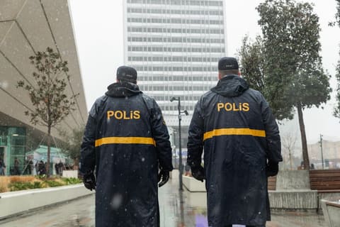 Polis hava şəraiti ilə əlaqədar gücləndirilmiş iş rejimində xidmət aparır - FOTO