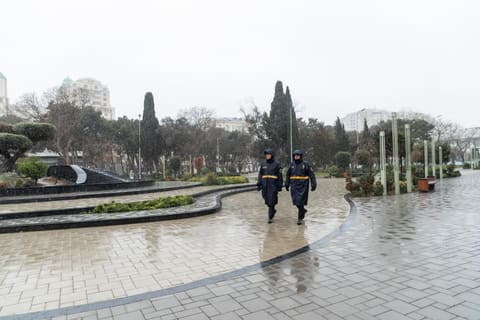 Polis hava şəraiti ilə əlaqədar gücləndirilmiş iş rejimində xidmət aparır - FOTO