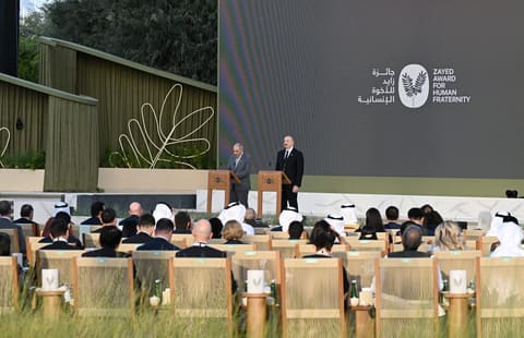 Prezident İlham Əliyevə “Zayed İnsan Qardaşlığı Mükafatı” təqdim edilib - YENİLƏNİB 4