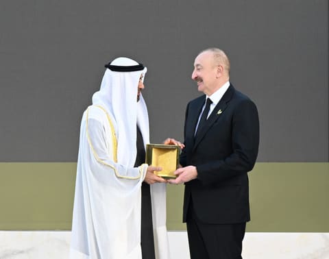 Prezident İlham Əliyevə “Zayed İnsan Qardaşlığı Mükafatı” təqdim edilib - YENİLƏNİB 4
