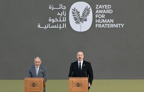 Prezident İlham Əliyevə “Zayed İnsan Qardaşlığı Mükafatı” təqdim edilib - YENİLƏNİB 4