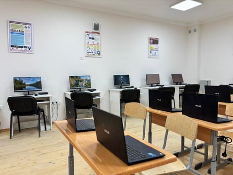 Abşeronda ötən il 6 məktəb istifadəyə verilib - FOTO
