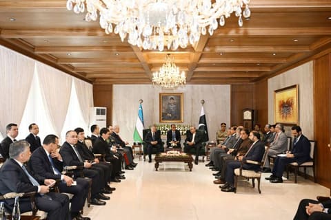 Şavkat Mirziyoyev Pakistan Prezidenti ilə görüşüb