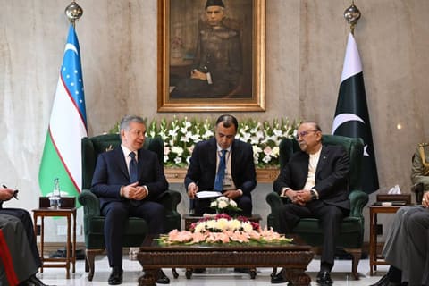 Şavkat Mirziyoyev Pakistan Prezidenti ilə görüşüb